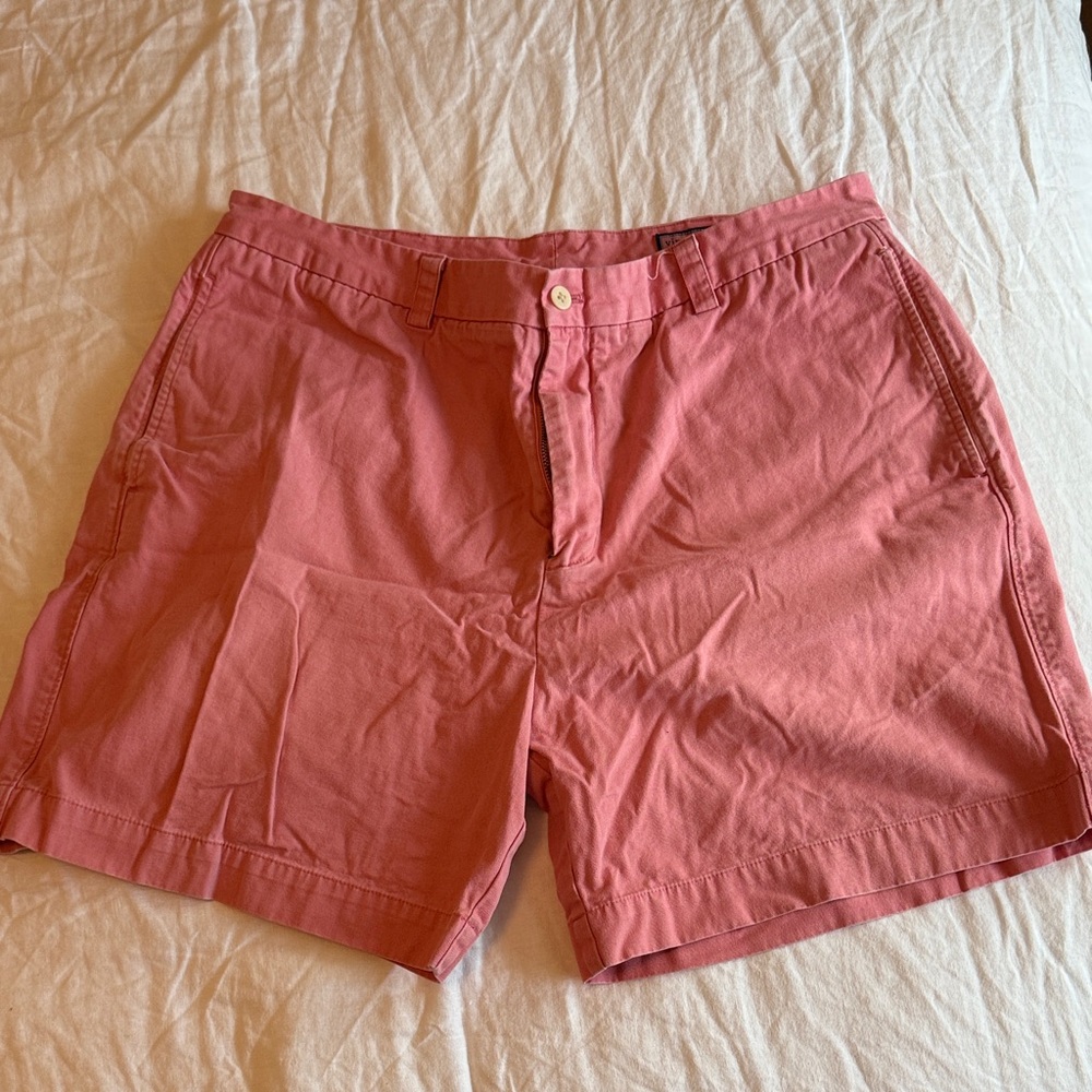 Vineyard Vines Men’s Red Shorts 38